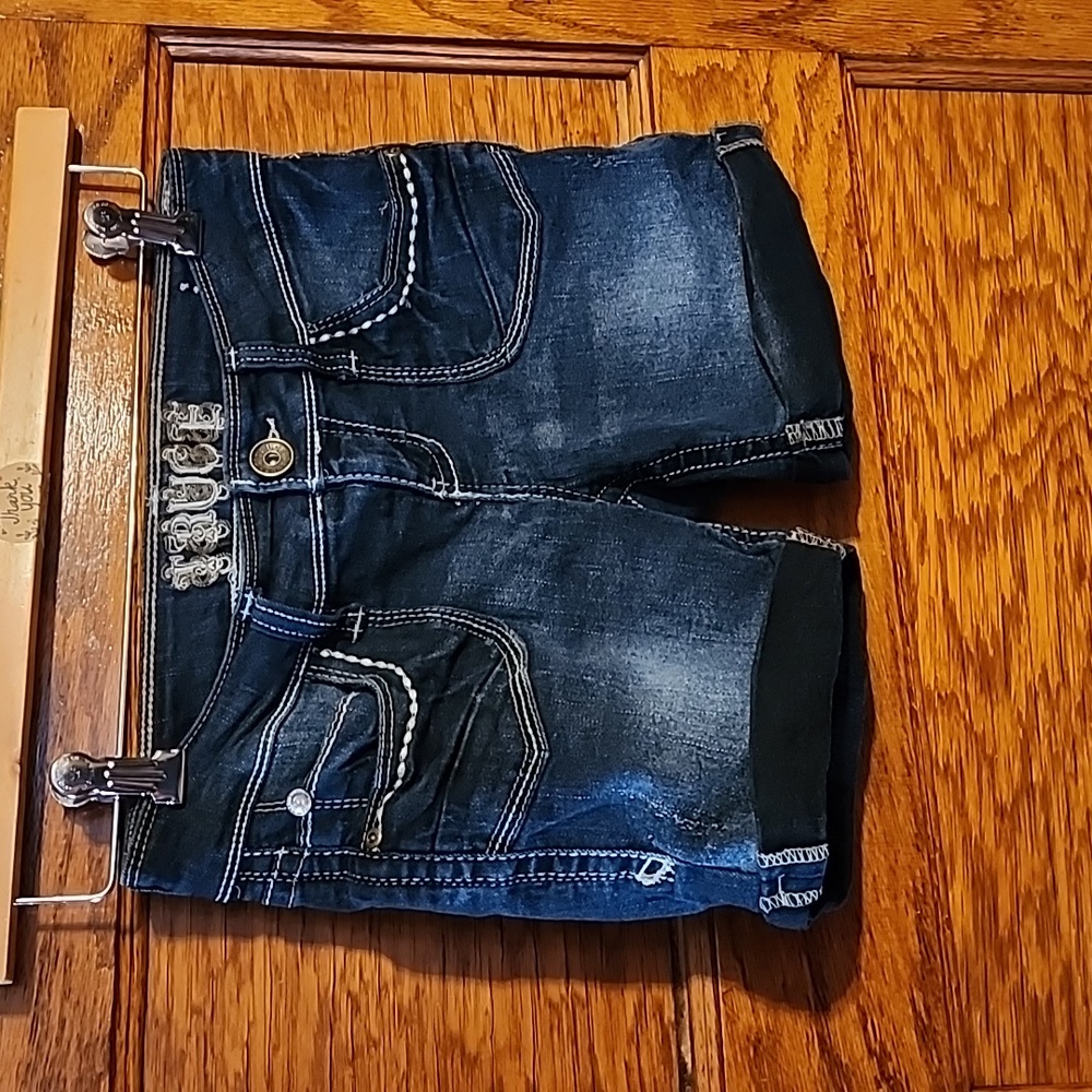 ⭐️3/$20⭐️Truce jean shorts